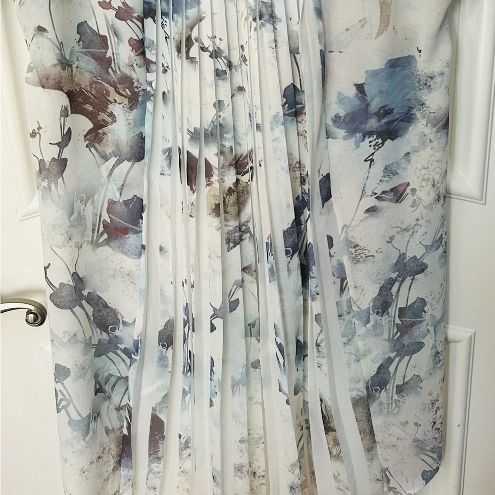 Chico's Watercolor Floral Tunic Top